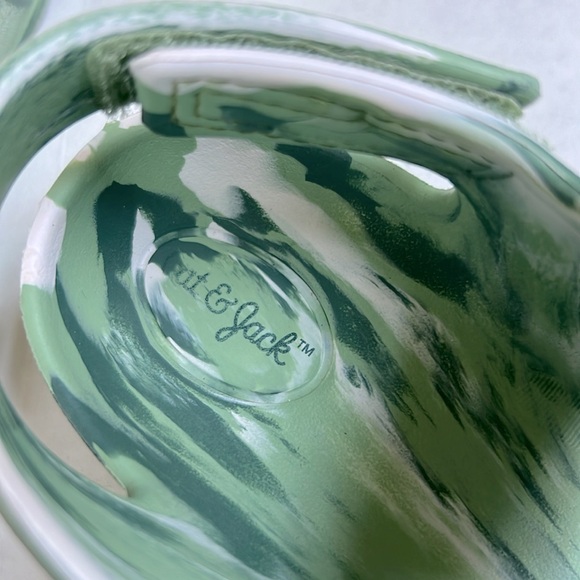 Cat and Jack Ade Slip-On Footbed Sandals Size 11T - Picture 14 of 14